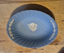 Stunning WEDGWOOD PALE BLUE Jasperware OVAL DISH With Floral Patterns Fluted Edg