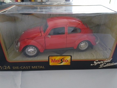 Die cast metal red - cast,