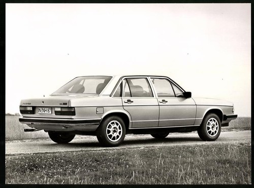 Photograph audi 100 - photograph, gl