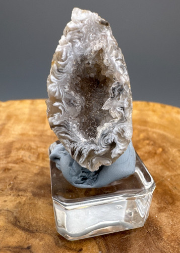 Crystal specimen geode white - specimen,