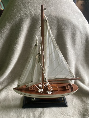 Wooden sailboat yacht model - yacht,