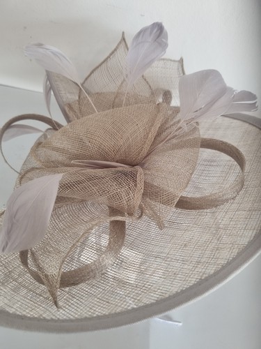Pale grey fascinator bnwt - grey,