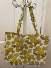 Ollie & Nic (O&N) - Pineapple