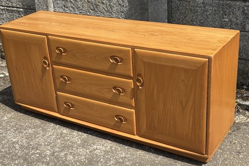 Fine modern retro style - fine,