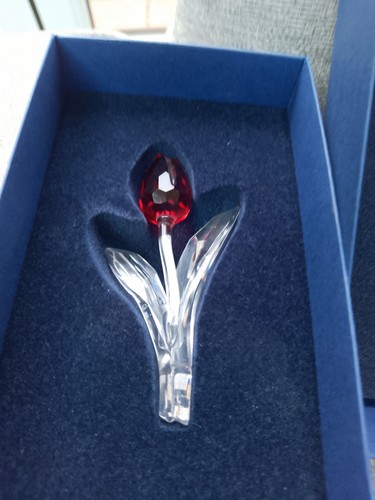 Swarovski crystal red - crystal, tulip