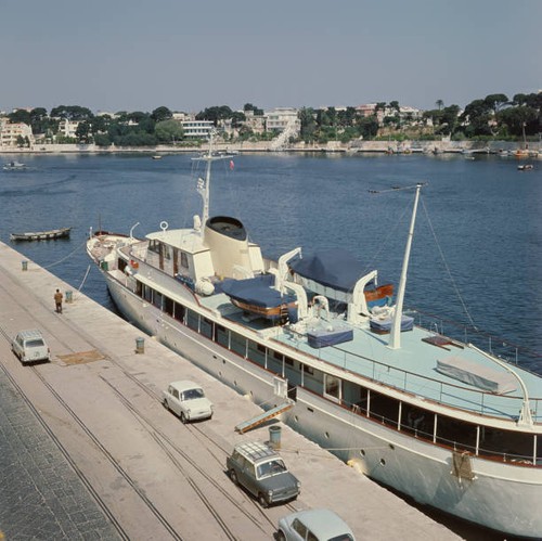 Brindisi harbour italy cars - brindisi,