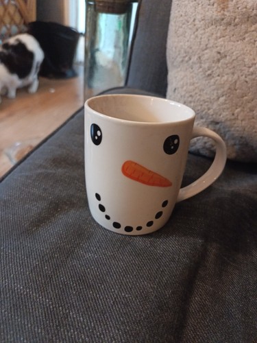 Holiday themed snowman face - holiday,