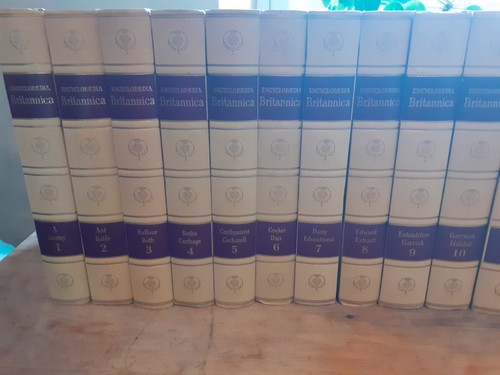 Vintage 1967 encyclopaedia - 1967,