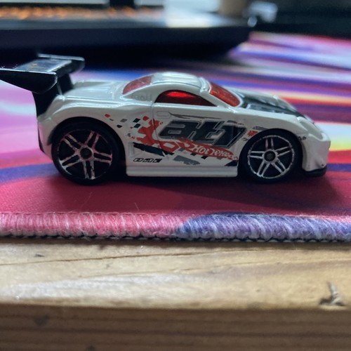 Hot wheels tooned - hot, mr2