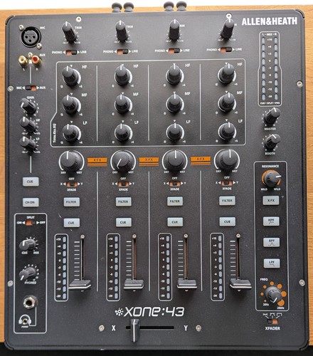 Allen heath xone 4 - &,