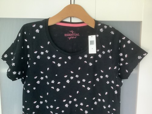 Bnwt women short - bnwt, knee