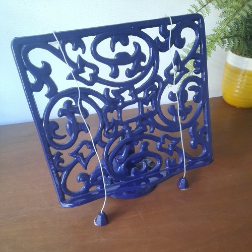 Ornate heavy blue cast - ornate,