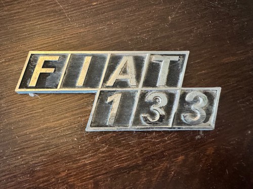 Fiat 133 badge