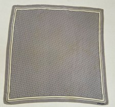 Jaeger small ditsy pattern