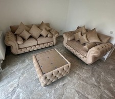 Luxury | Rio Chesterfield  3/2