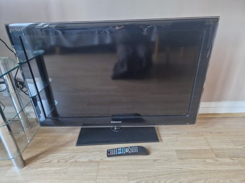 Samsung inch black - 40",