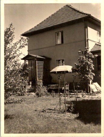 1930s german suburban house - german,