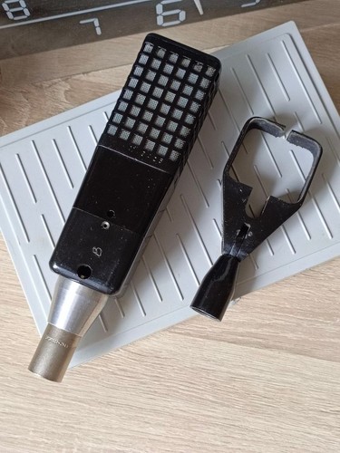 Soviet ribbon microphone