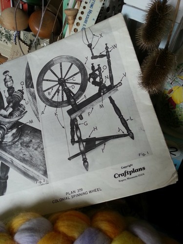 Colonial spinning wheel - spinning, copy