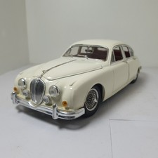 1:18 Jaguar MK2 - White - Maisto - Diecast Scale Model Car