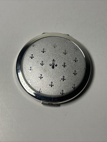 Unused stratton compact powder - stratton,