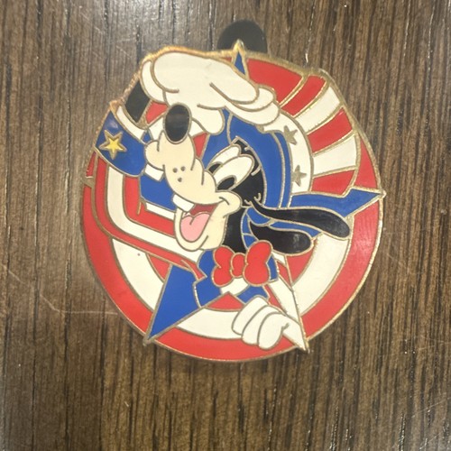 Disney pin trading - disney,