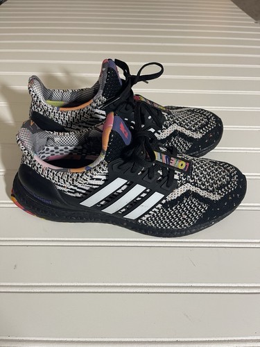 Adidas ultraboost dna love - dna,