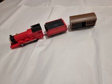 Thomas The Tank Engine & Friends TOMY Trackmaster MOTORIZED JAMES TRAIN + WAGON