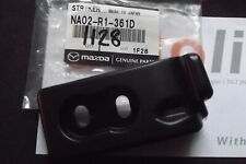 Hard top r/h side mount striker plate Mazda MX-5 89-05 MX5 hardtop NA02R1361D
