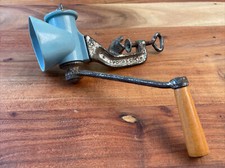 VINTAGE SPONG OLD KITCHEN GRINDER