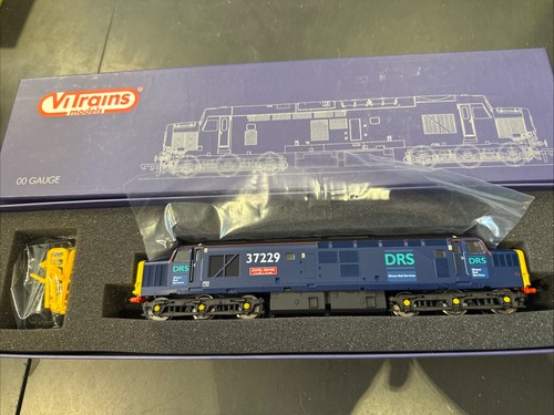 Vitrains v2028 class 37229 - v2028,