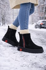 Ladies Slip On Fur Lined