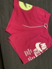 Nike World Tour Shorts Pink