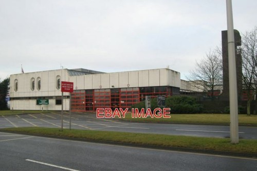 Photo bickenhill fire station - fire,