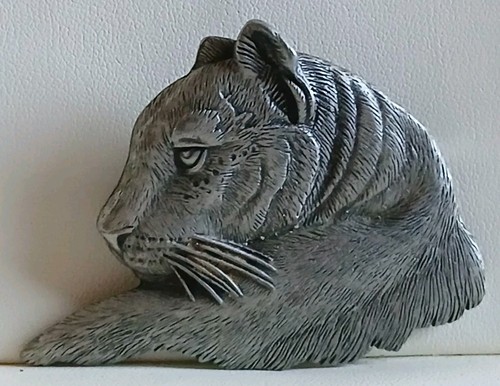 Vintage pewter lions - jj,