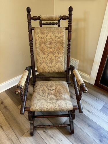 Antique spindle plaform - spindle,