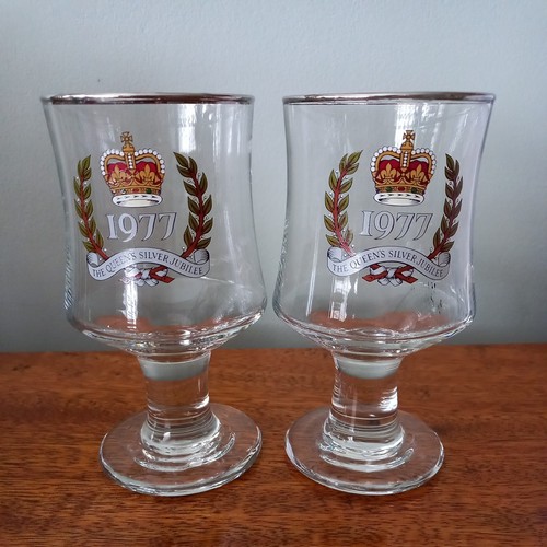 Pair vintage dema - pair,