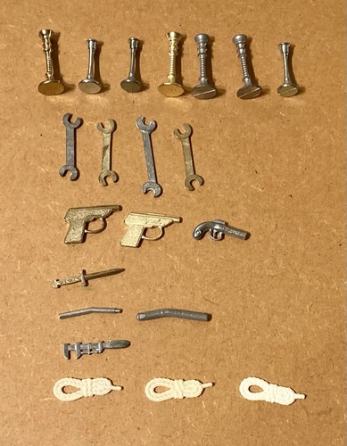 Cluedo spare weapon piece - cluedo,