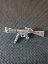 HK MP5A2 Heckler & Koch MACHINE GUN PEWTER QUALITY METAL PIN BADGE military army