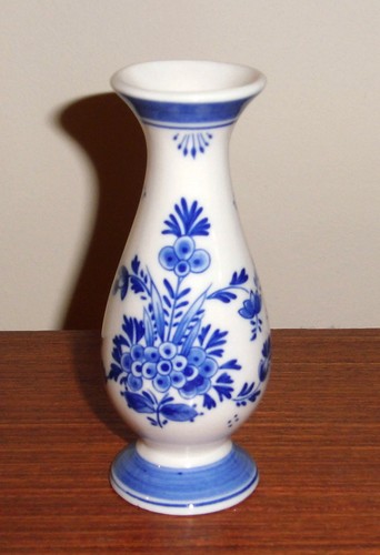 Delft bud vase - delft, collectable