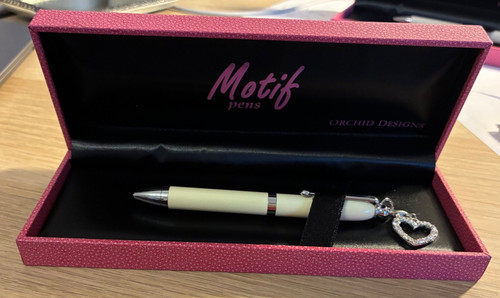 Pretty ballpoint pen with - pretty,