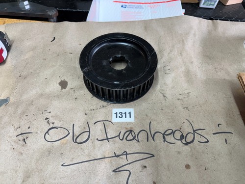 Front pulley tooth - front,