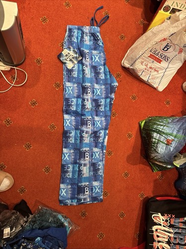 Doctor who adult - who, lounge