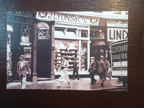Joey lyons tea - a, front