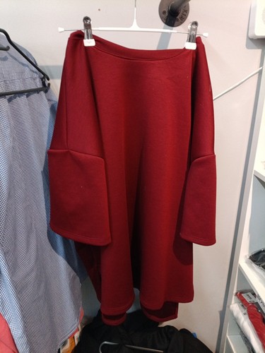 Red top and - red, set