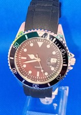 quartz dive style watch with