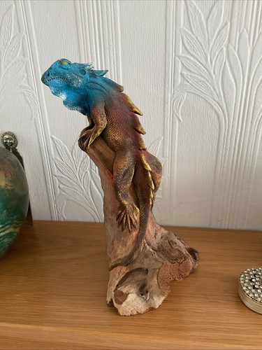 Iguana statue sculpture - statue,