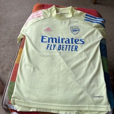 Arsenal 2020/21 Away Kit