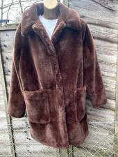 FUR COAT - CHOCOLATE BROWN -