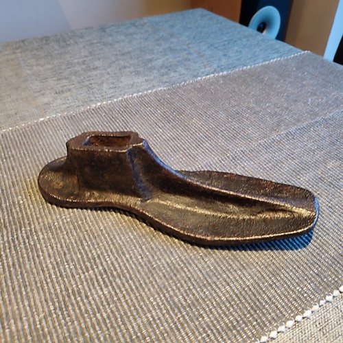 Vintage cast iron cobblers - iron,